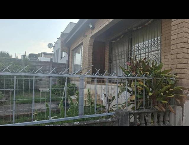2 BEDROOM HOUSE FOR SALE IN BAYVIEW